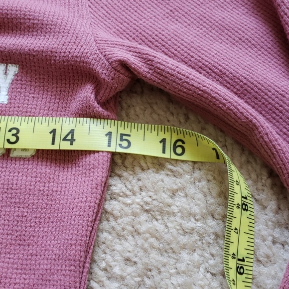 💗 EUC! VS Pink l/s top 'Messy Bun Club' - Picture 4 of 7